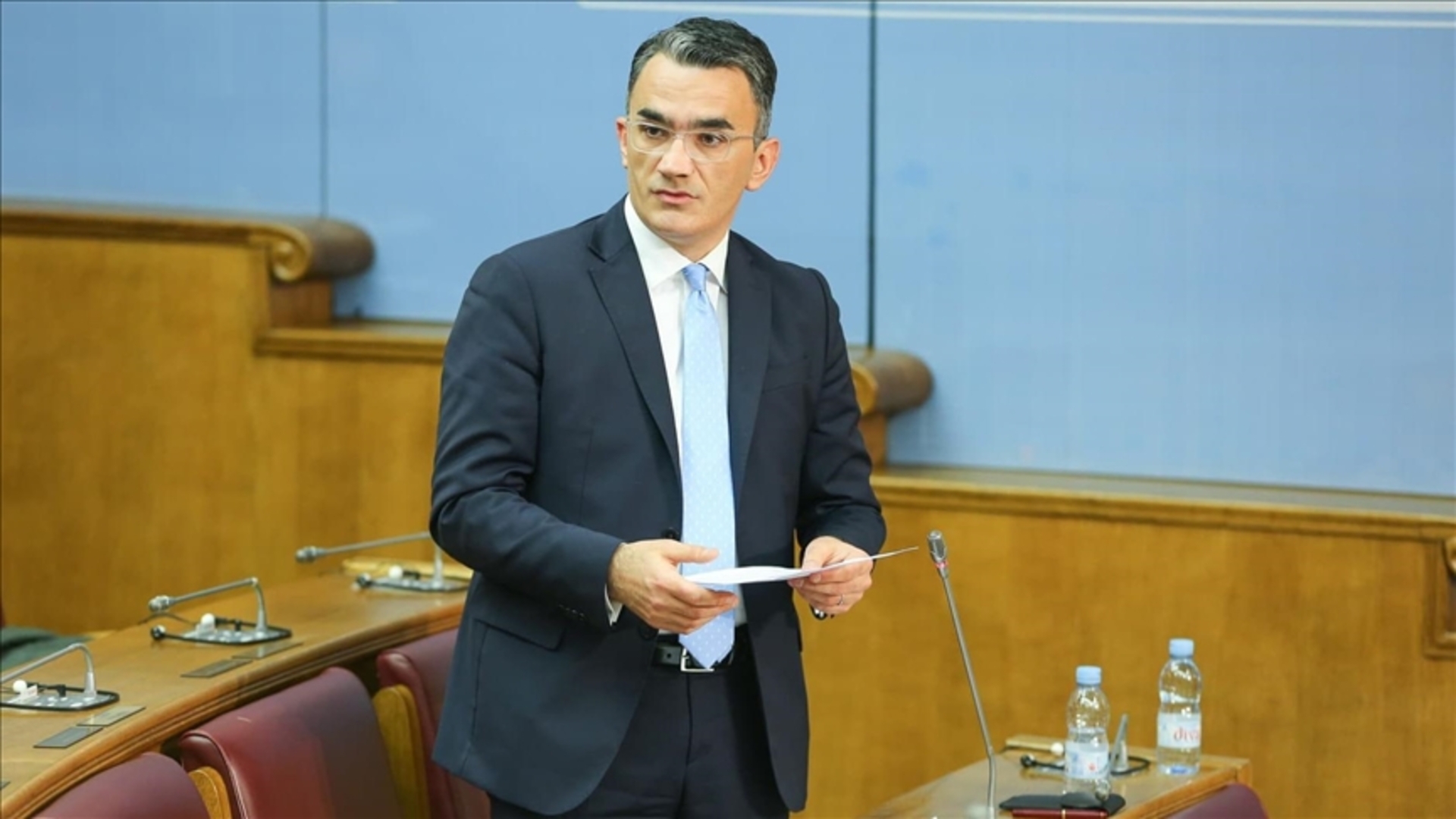 Opozicija traži smjenu ministra Leposavića. Oštra osuda i od reisa - slika 1